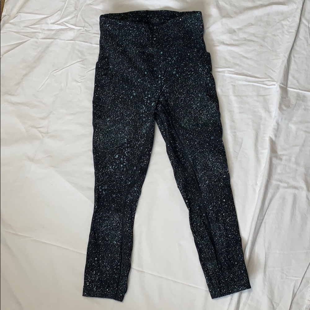 Lululemon Crops with Side Pockets- Size 4